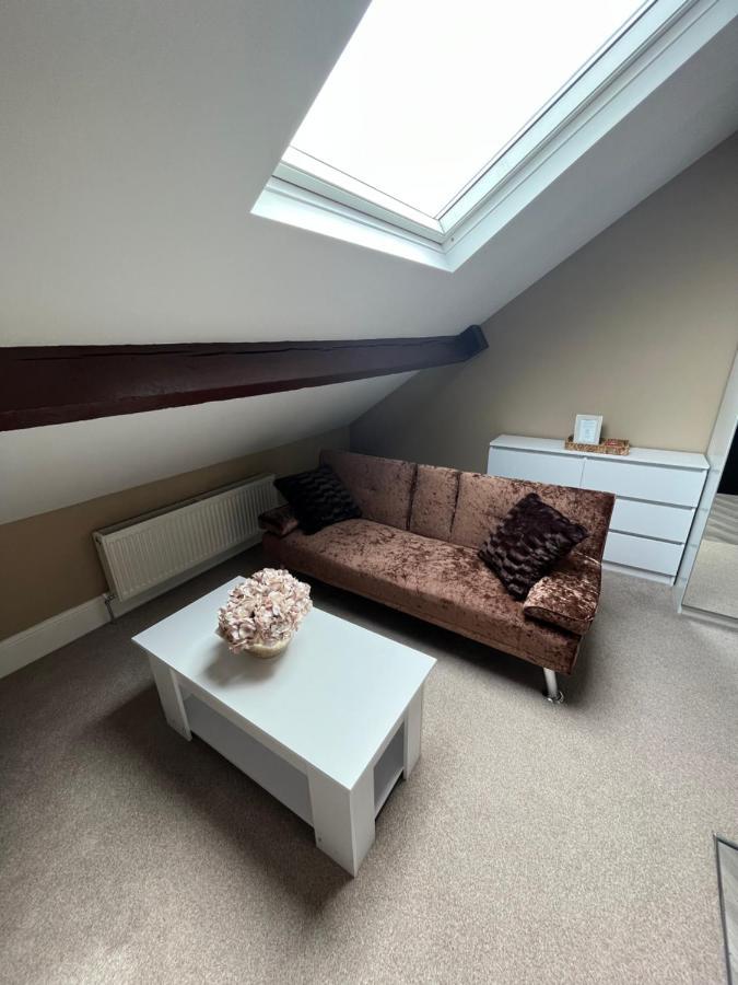 Private & Modern En-Suite Rooms Town Centre Self Check-In バーンズリー エクステリア 写真
