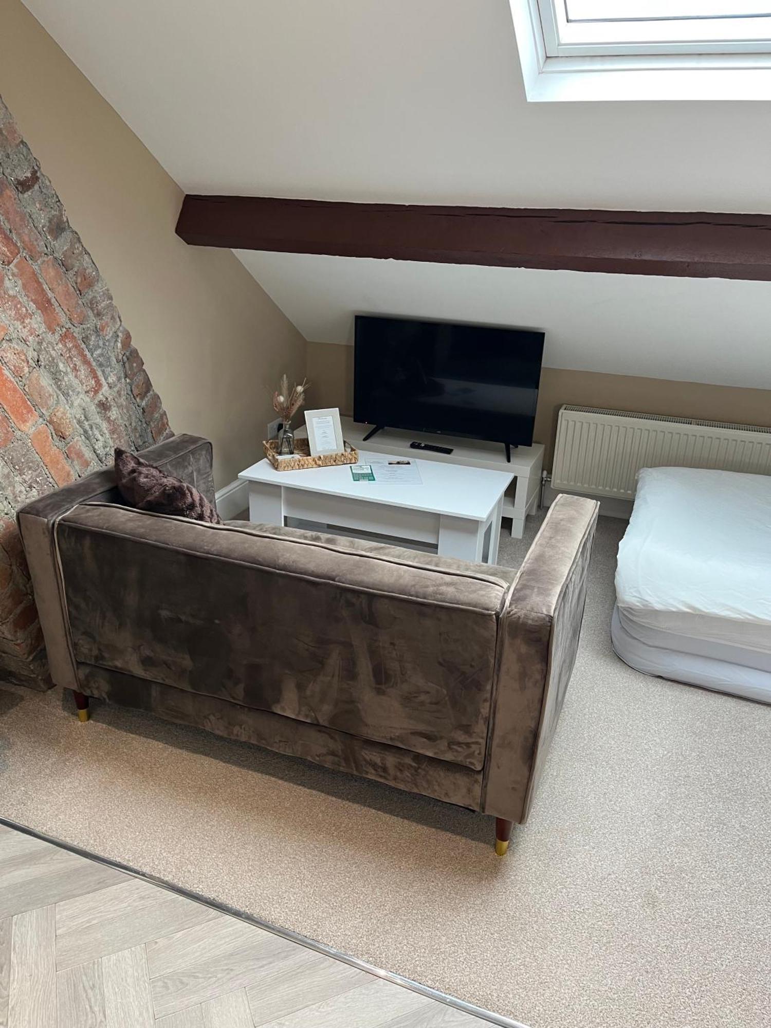 Private & Modern En-Suite Rooms Town Centre Self Check-In バーンズリー エクステリア 写真