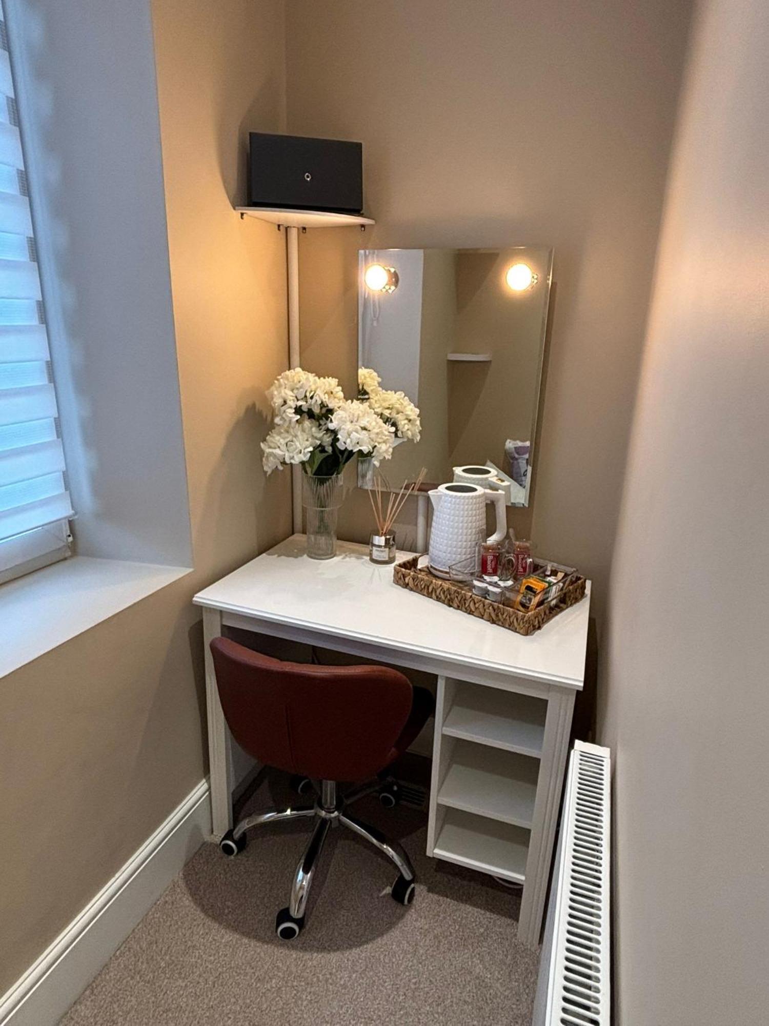 Private & Modern En-Suite Rooms Town Centre Self Check-In バーンズリー エクステリア 写真