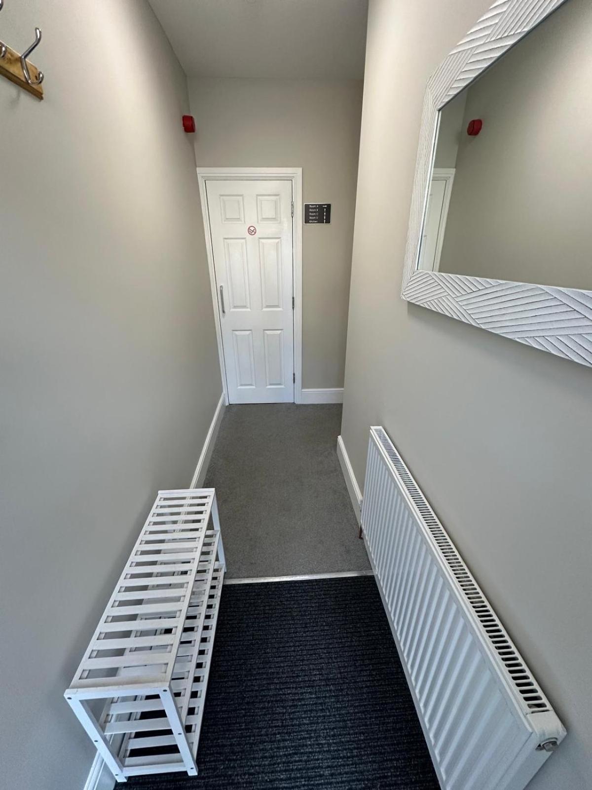 Private & Modern En-Suite Rooms Town Centre Self Check-In バーンズリー エクステリア 写真